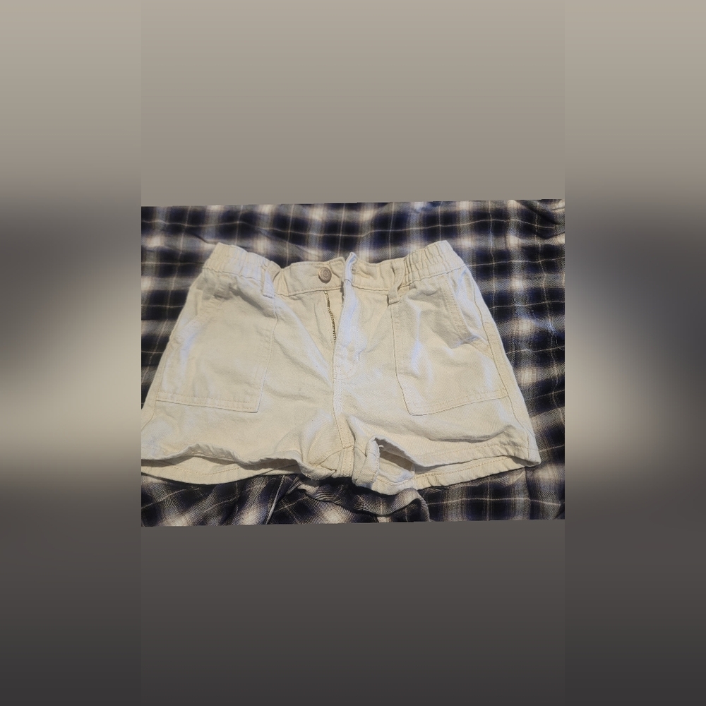 Old Navy Cream Casual Shorts with Elastic Waistband